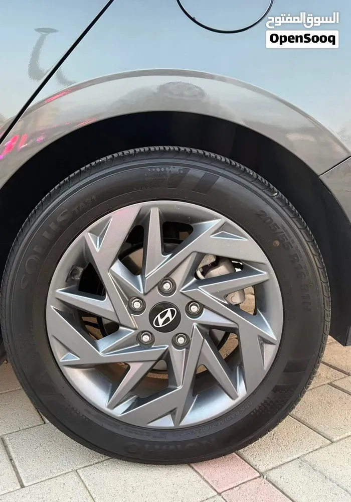 Hyundai Elantra 2024 photo 3