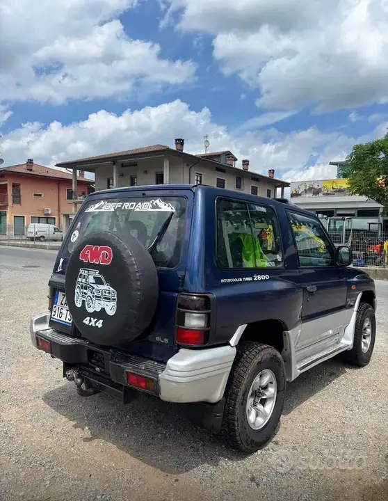 Mitsubishi Pajero 2009 photo 3