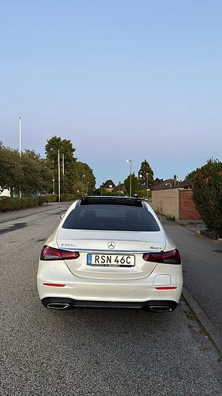 Mercedes-Benz E300 E 2022 photo 4