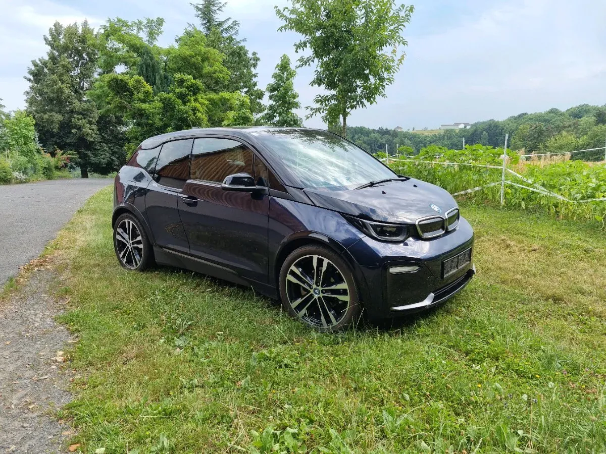 BMW I3