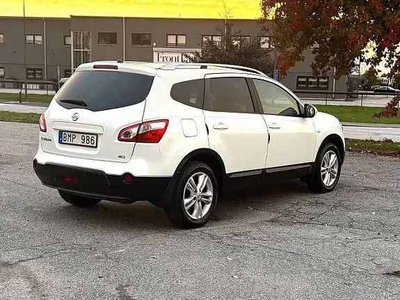Nissan Qashqai+2 2011 photo 3