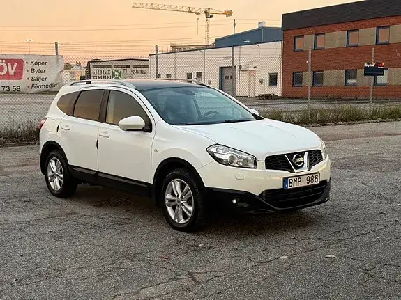 Nissan Qashqai+2 2011 photo 2