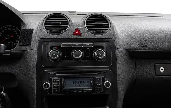 Volkswagen Caddy Maxi 2011 photo 4