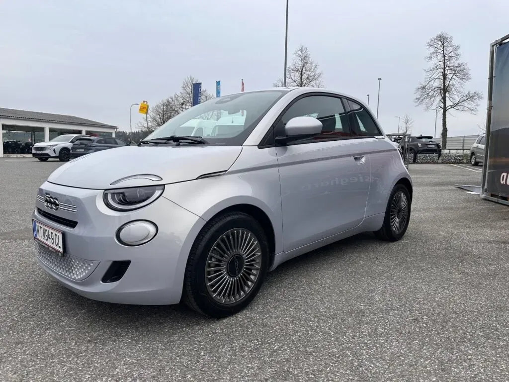 Fiat 500 Hybrid 2026 photo 2