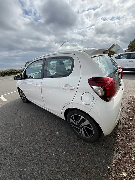 Peugeot 108 2016 photo 2