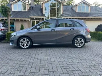 Mercedes-Benz B-Class 2016 photo 2