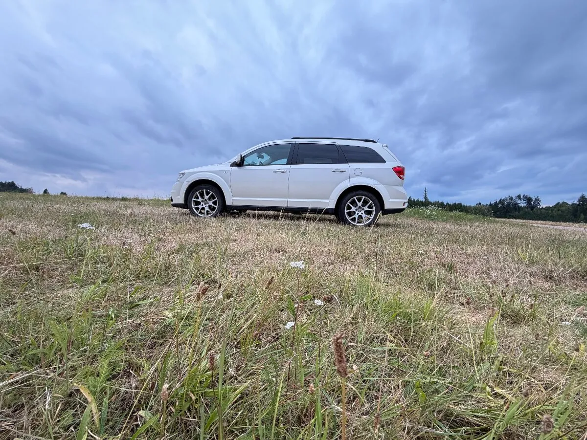 Fiat Freemont 2012 photo 3