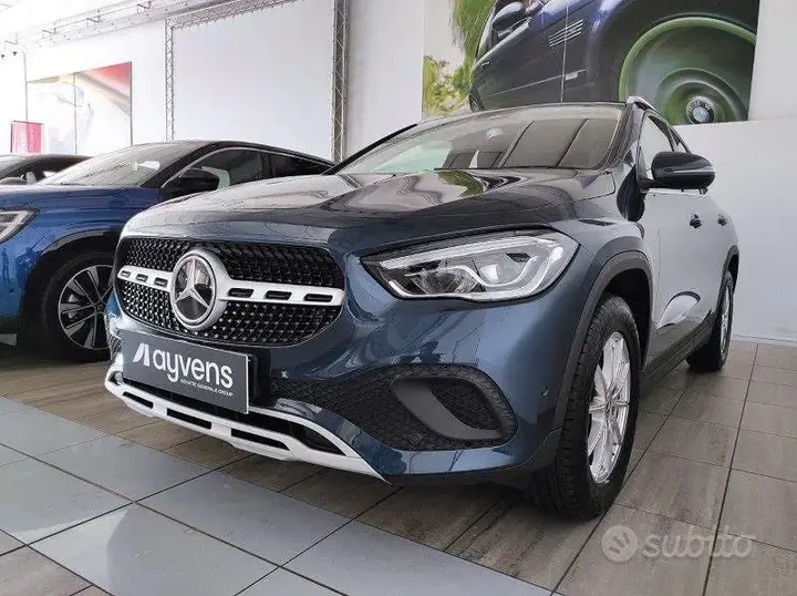 Mercedes-Benz Gla 2023 photo 2