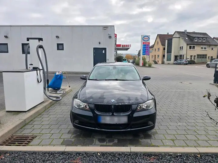 BMW 320I
