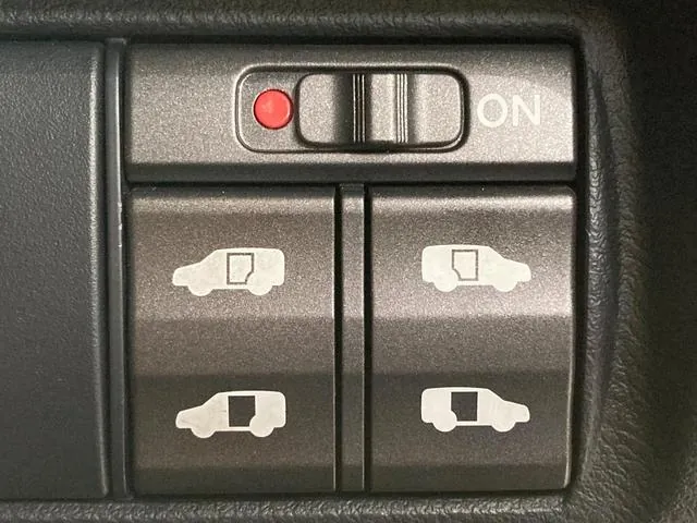 Honda Elision 2009 photo 3