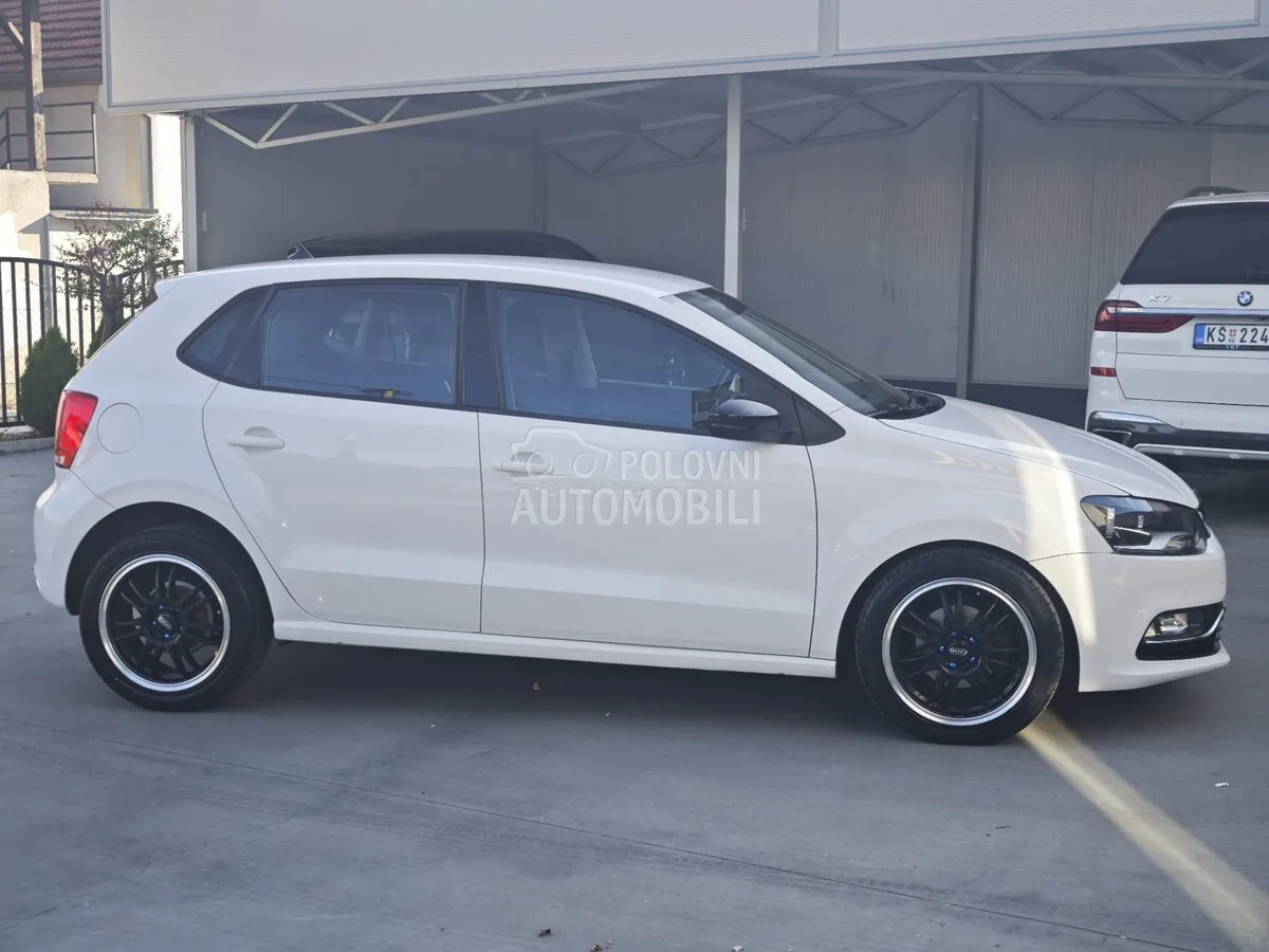 Volkswagen Polo 2011 photo 5