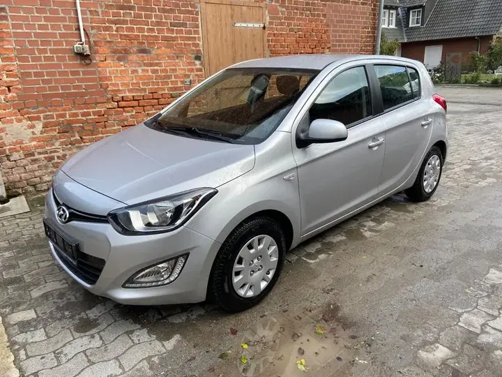 Hyundai I20