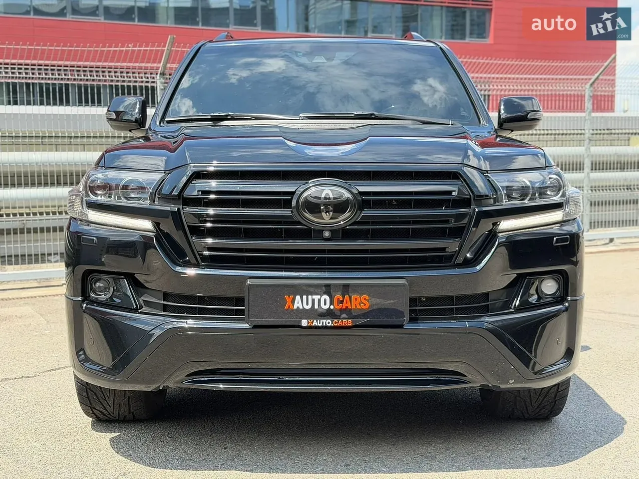 Toyota Land Cruiser 2017 photo 2