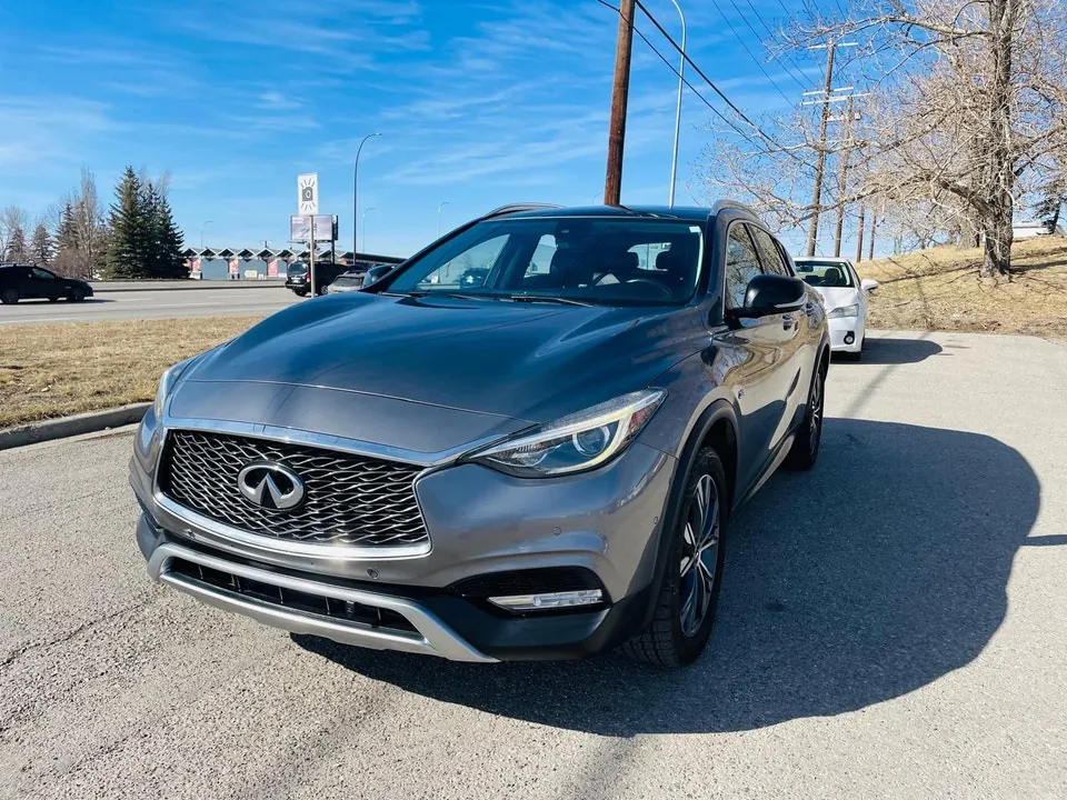 Infiniti Qx30