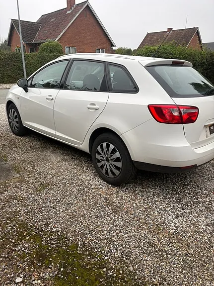 Seat Ibiza 2016 photo 3