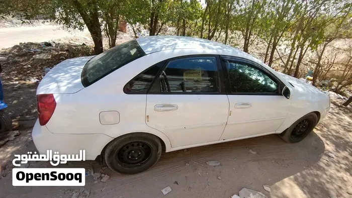 Chevrolet Optra 2012 photo 3