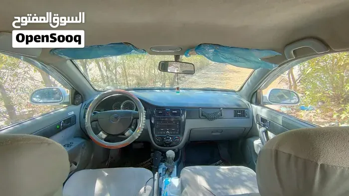 Chevrolet Optra 2012 photo 2