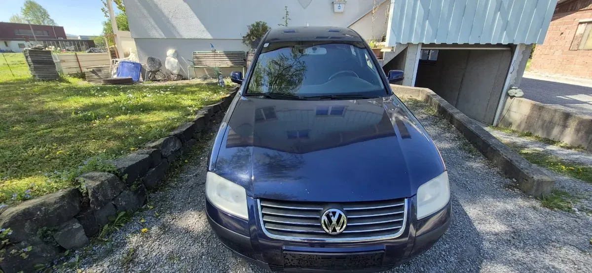 Volkswagen Passat 2003 photo 2