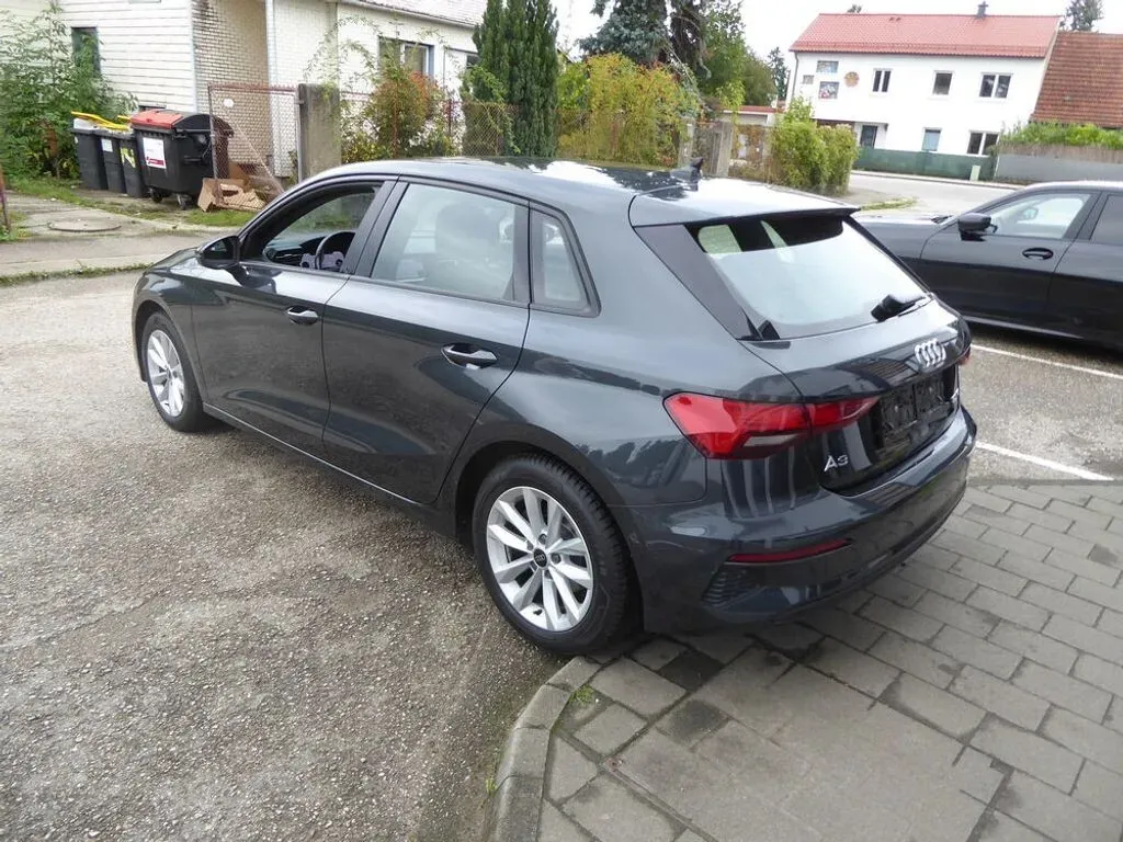 Audi A3 2021 photo 3