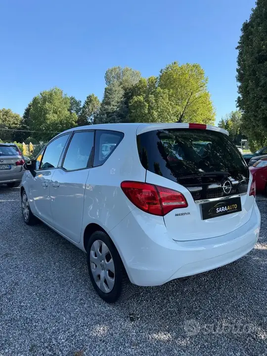 Opel Meriva 2012 photo 4