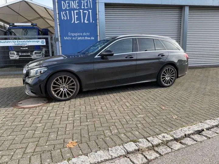 Mercedes-Benz C180