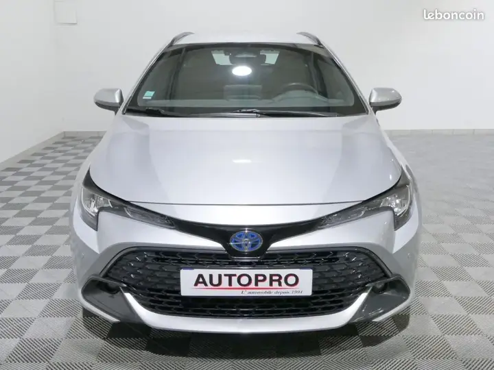 Toyota Corolla 2023 photo 3