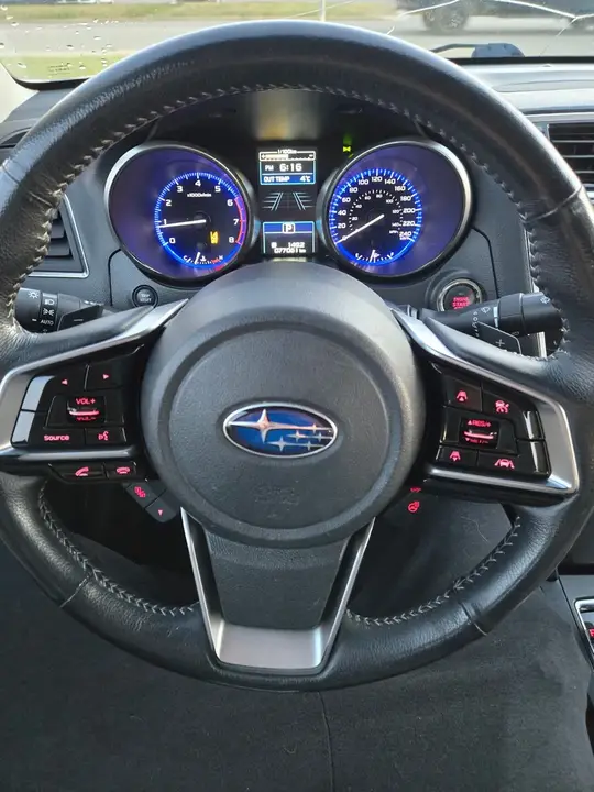 Subaru Legacy 2019 photo 3