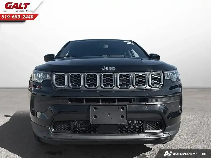 Jeep Compass 2026 photo 2