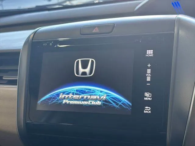 Honda Freede Hybrid 2016 photo 4