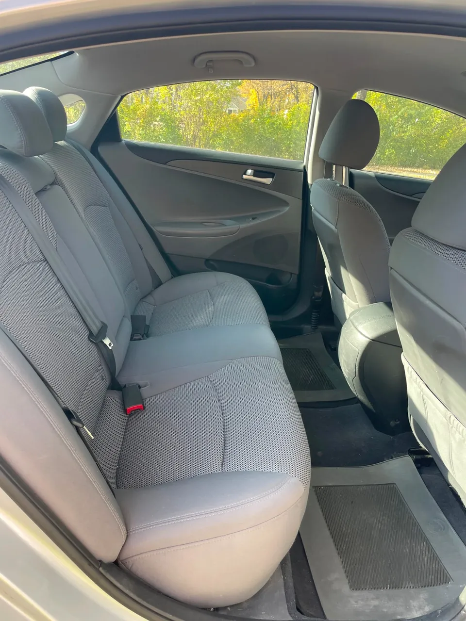 Hyundai Sonata 2011 photo 3