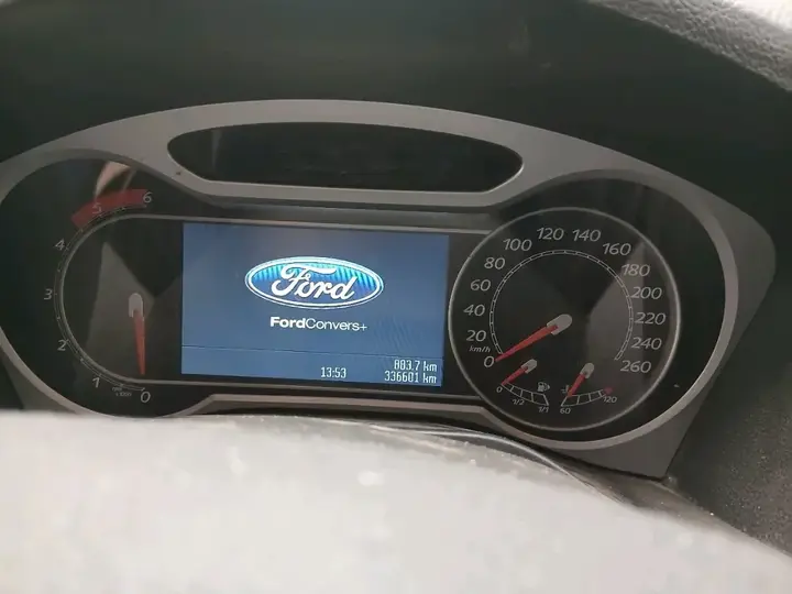 Ford Galaxy 2008 photo 2