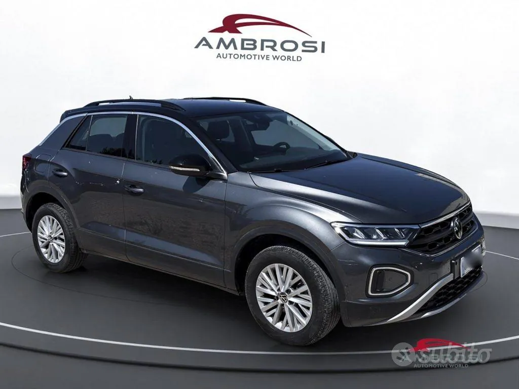 Volkswagen T-Roc 2022 photo 2