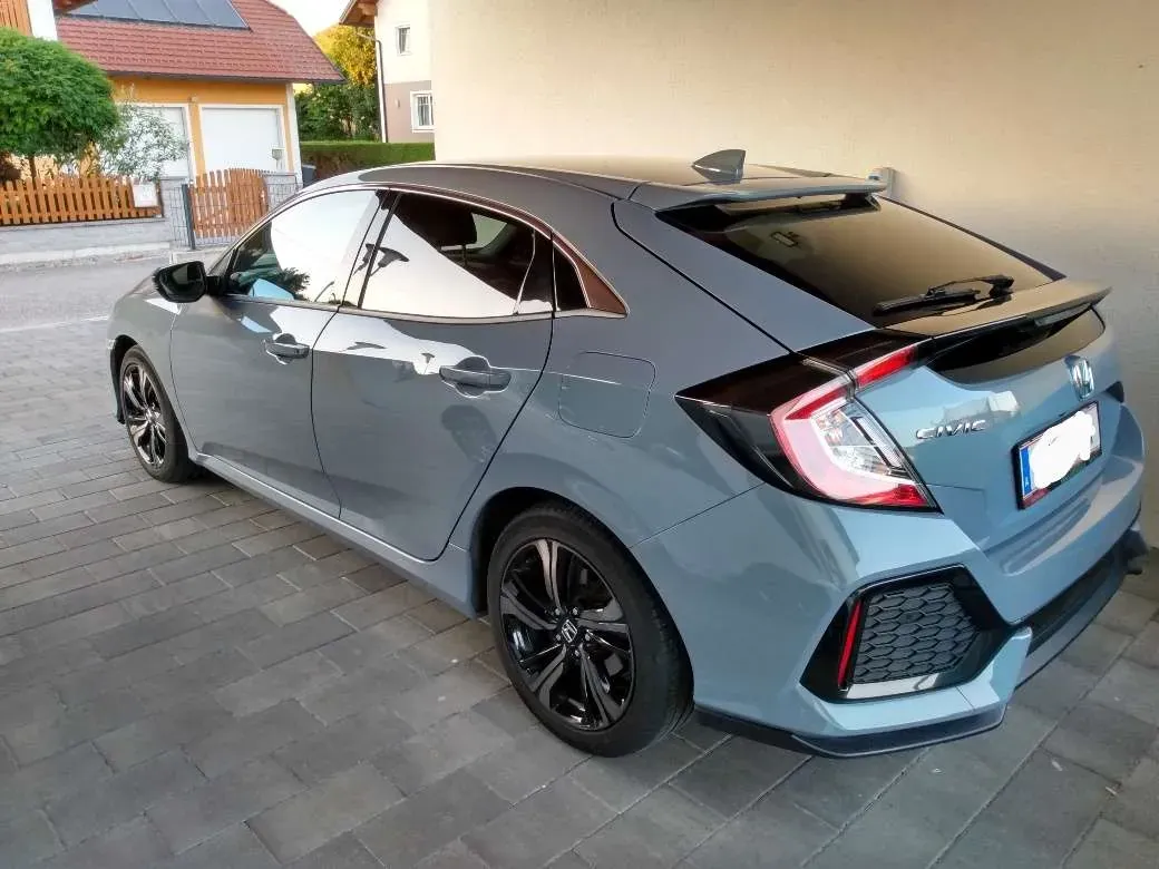 Honda Civic 2020 photo 2