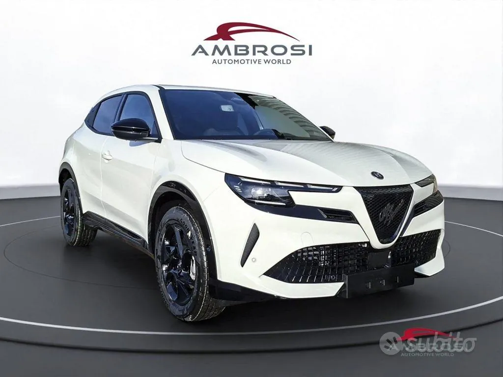 Alfa Romeo Junior 2026 photo 2