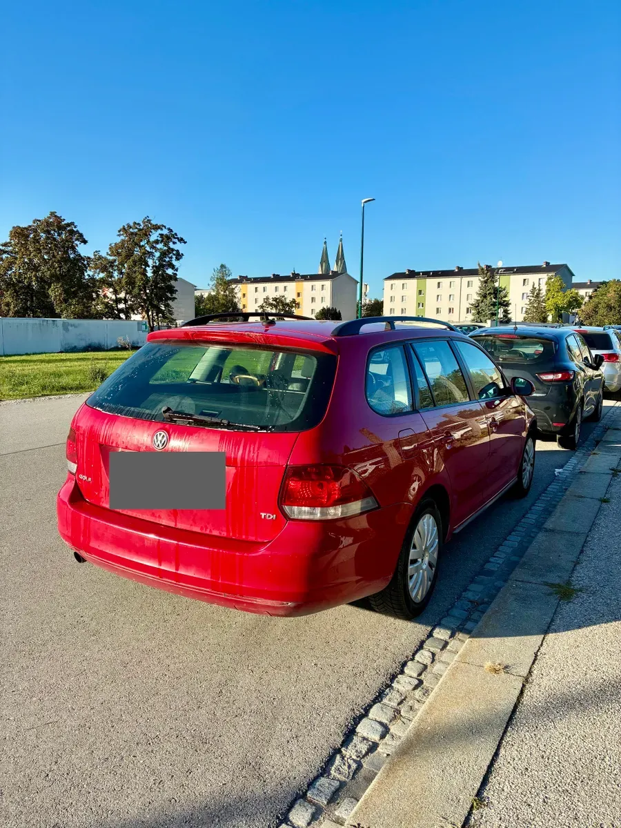 Volkswagen Golf 2010 photo 3