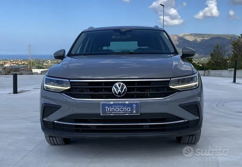 Volkswagen Tiguan 2022 photo 2