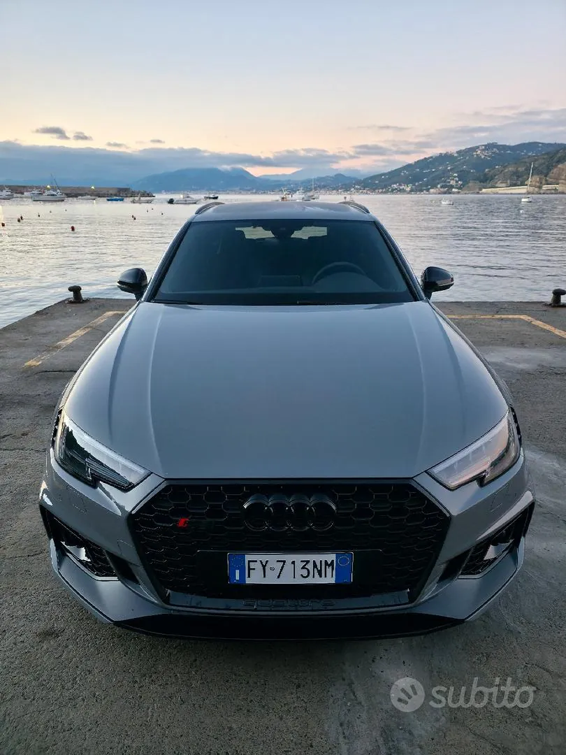 Audi Rs4 Avant 2018 photo 2
