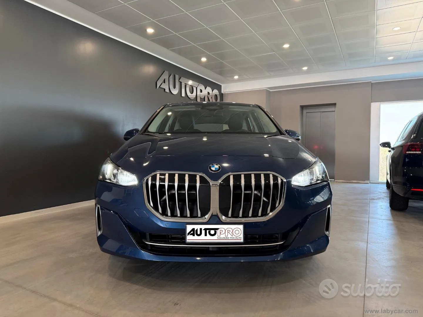 BMW 220I