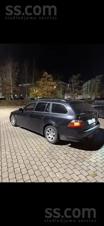 BMW 530