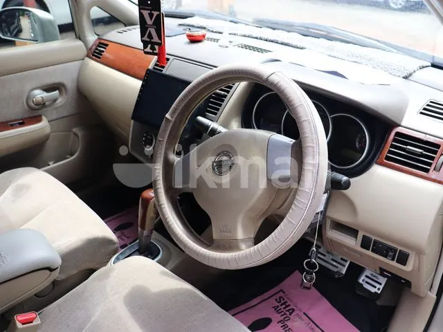 Nissan Tiida 2008 photo 2