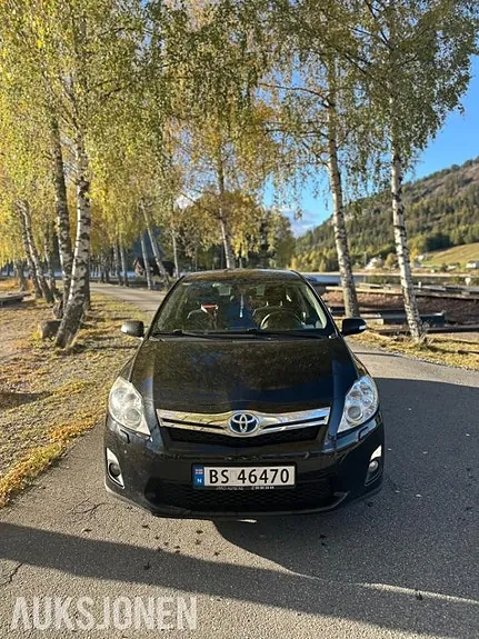 Toyota Auris 2012 photo 2
