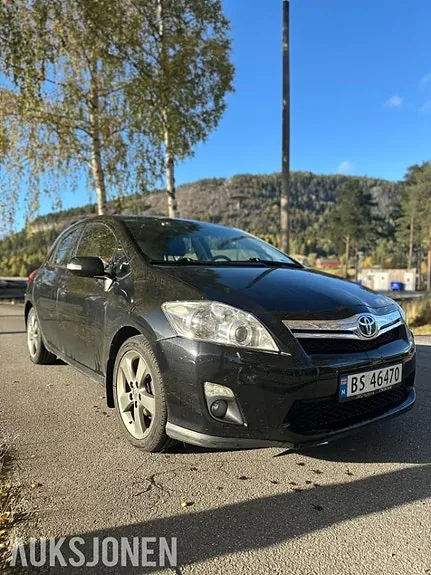 Toyota Auris 2012 photo 3