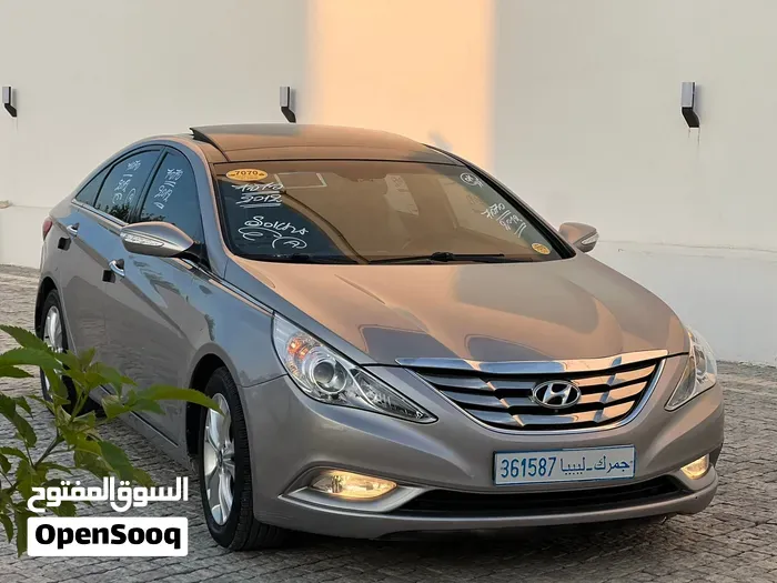 Hyundai Sonata 2012 photo 2