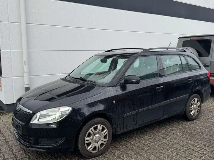 Skoda Fabia Combi 2014 photo 4