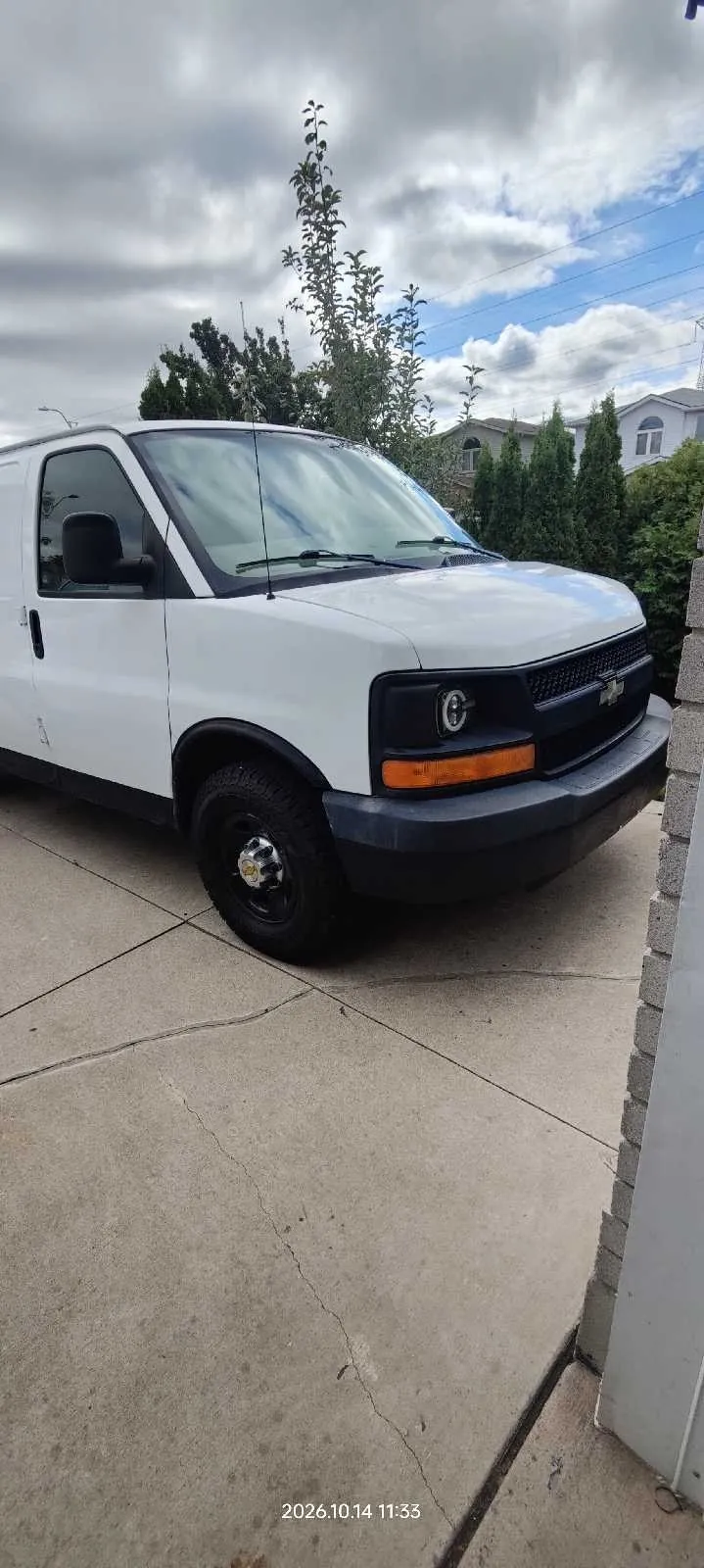 Chevrolet Express 2009 photo 3