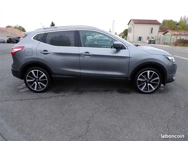 Nissan Qashqai 2015 photo 5