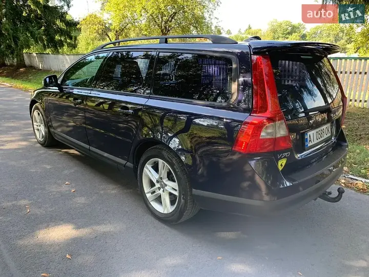 Volvo V70 2010 photo 5