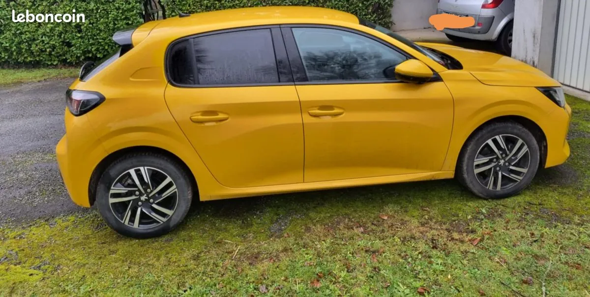 Peugeot 208 2021 photo 3