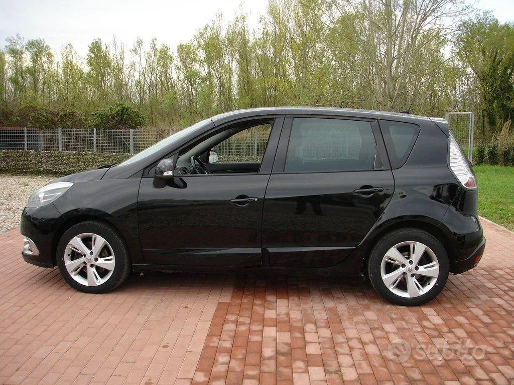 Renault Scenic 2013 photo 3