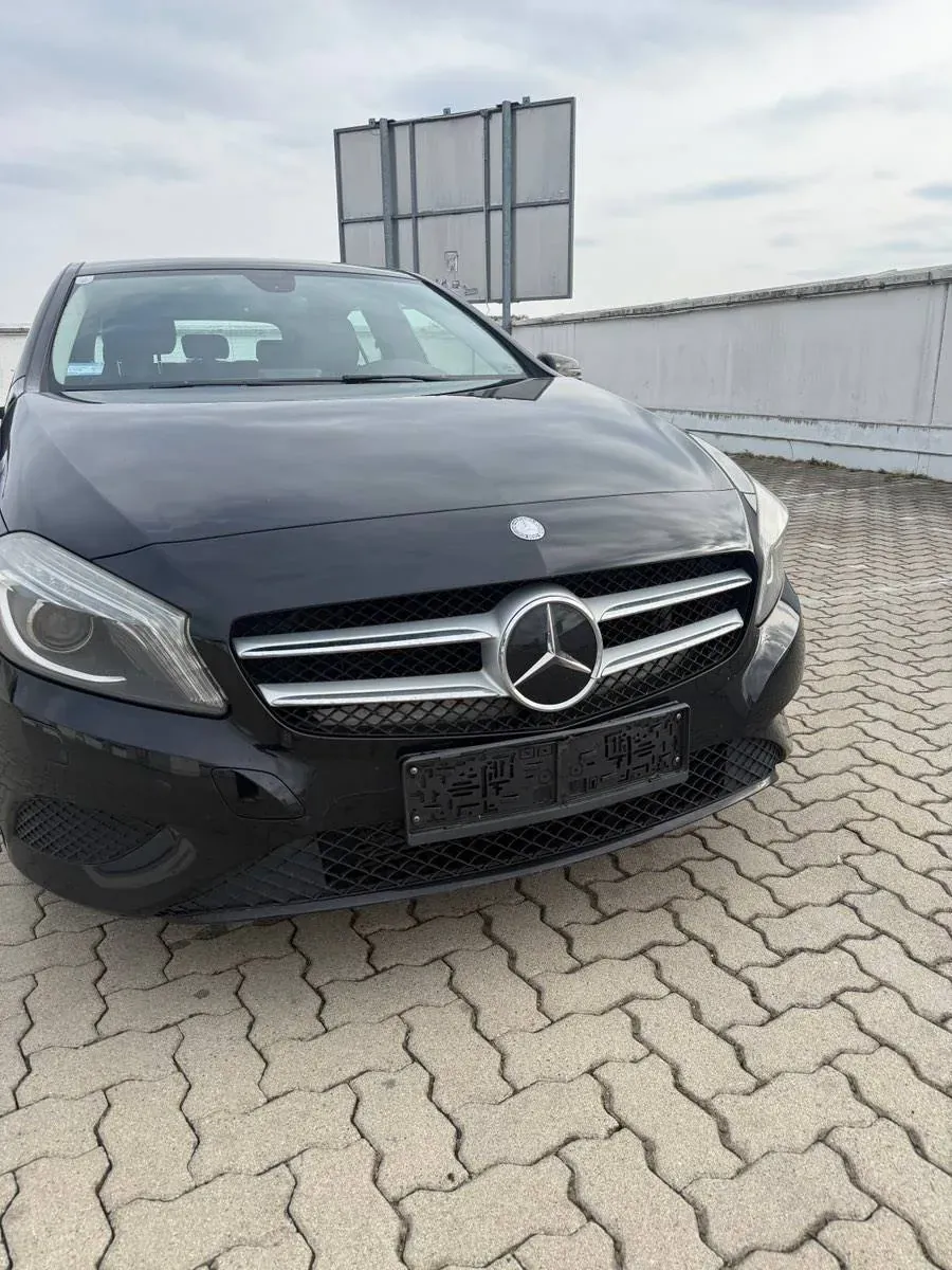 Mercedes-Benz A-Class 2013 photo 3